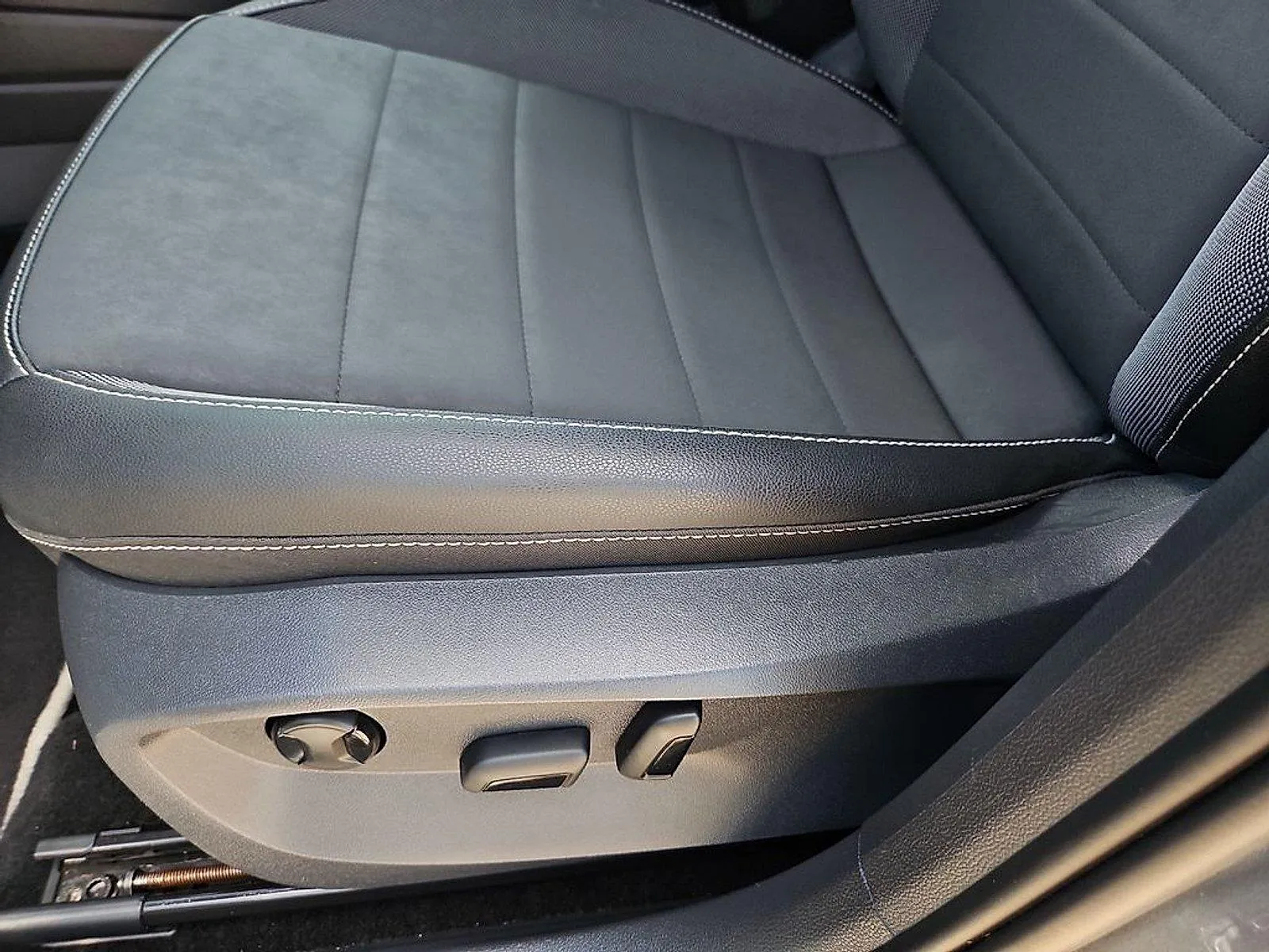 Volkswagen Taos photo 23
