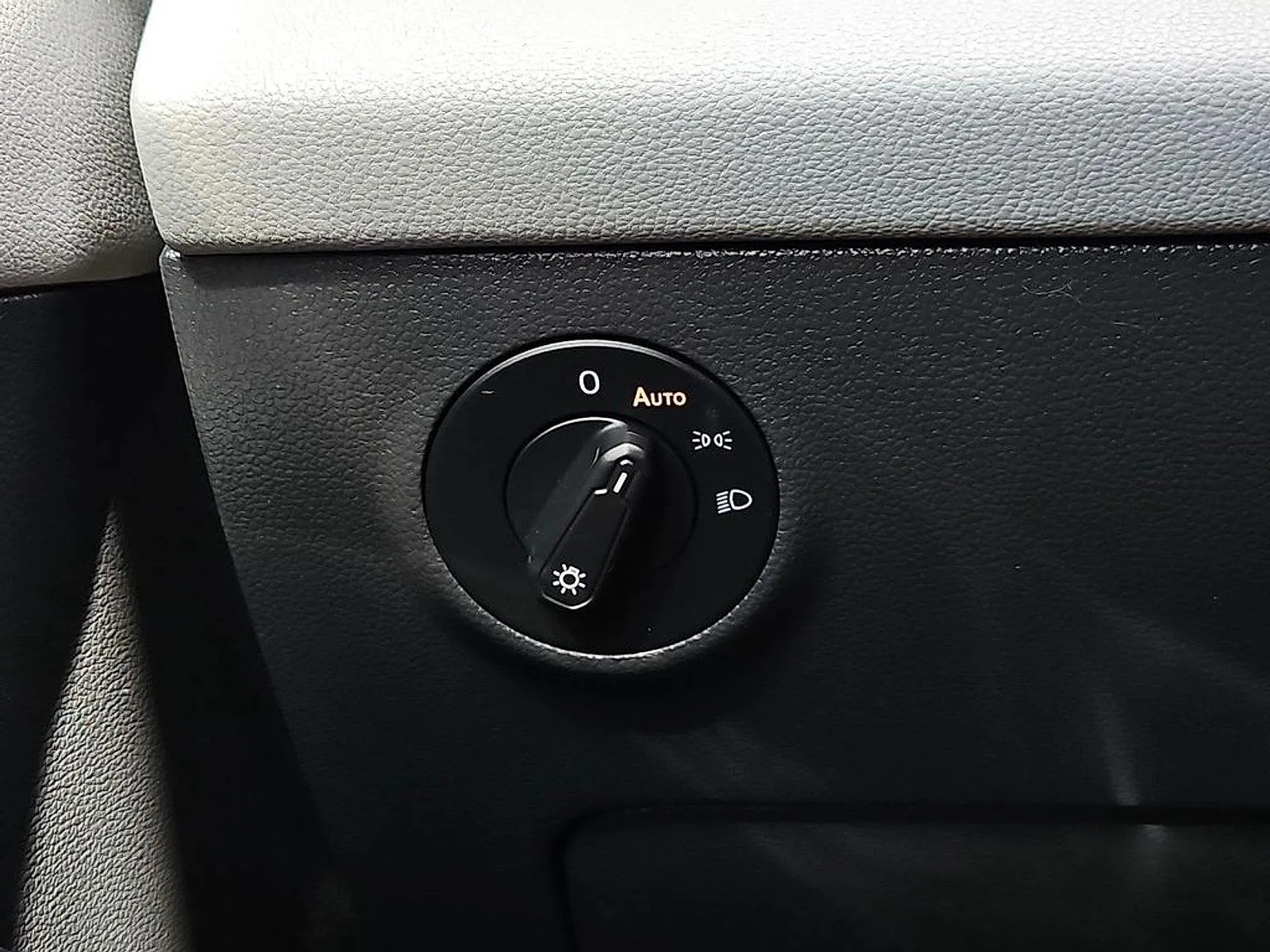 Volkswagen Taos photo 24