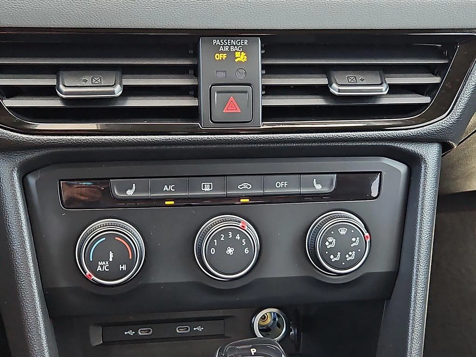 Volkswagen Taos photo 27
