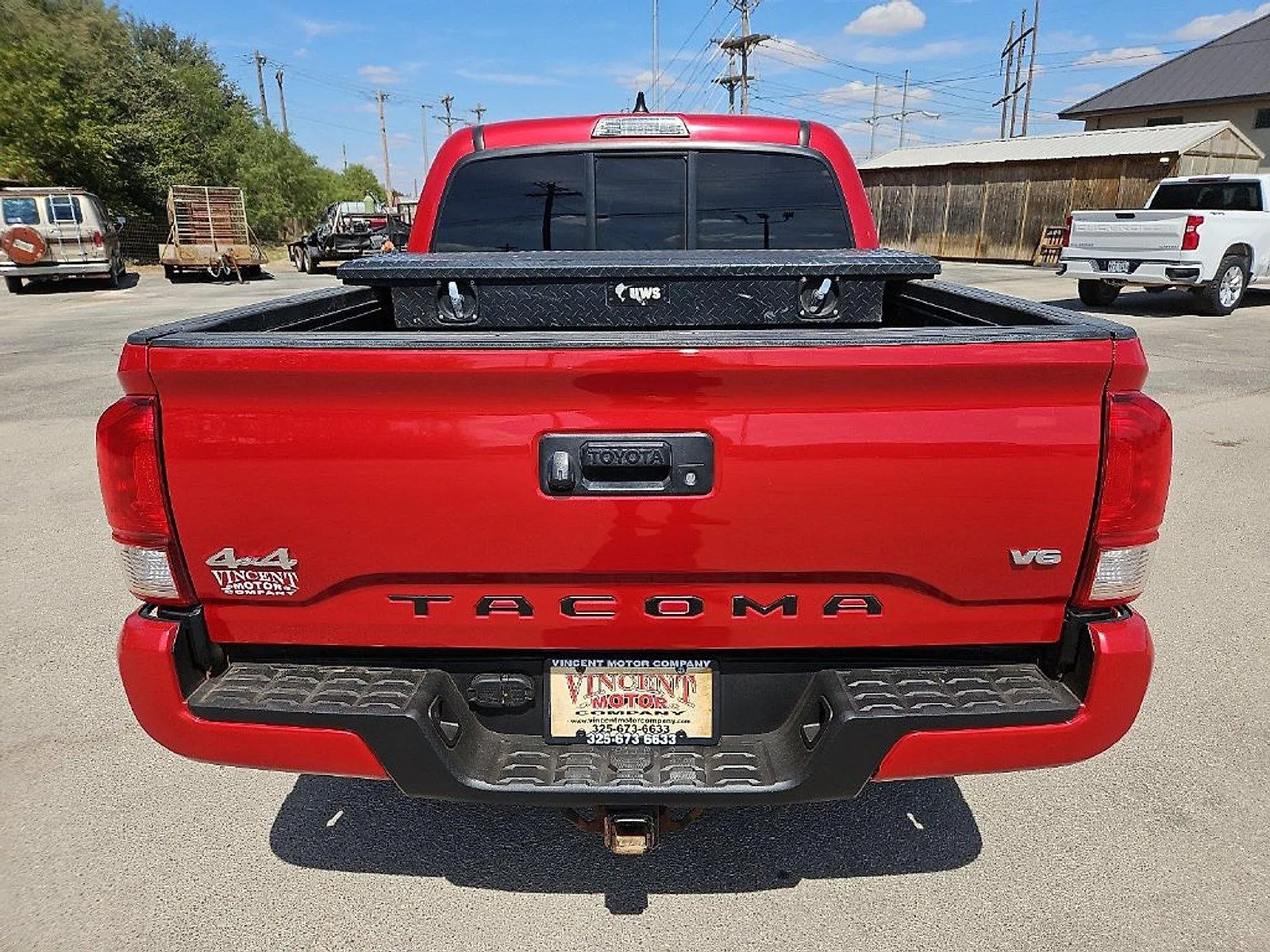 Toyota Tacoma photo 6