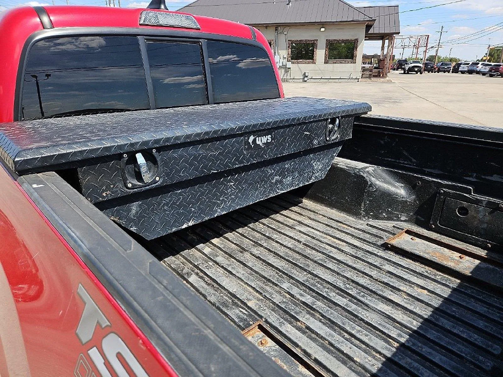 Toyota Tacoma photo 15