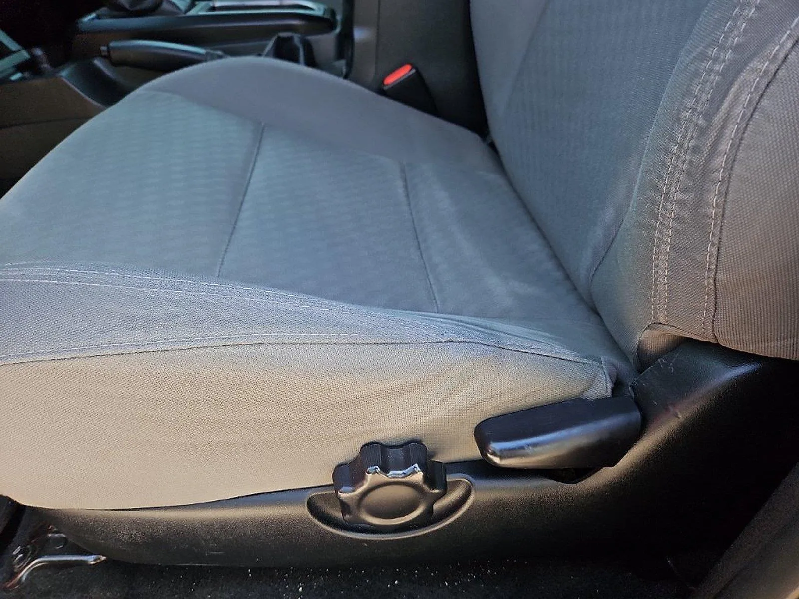 Toyota Tacoma photo 22