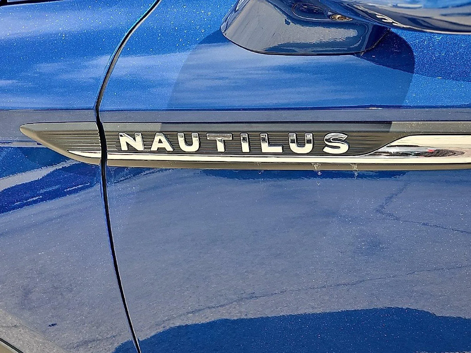 Lincoln Nautilus photo 14