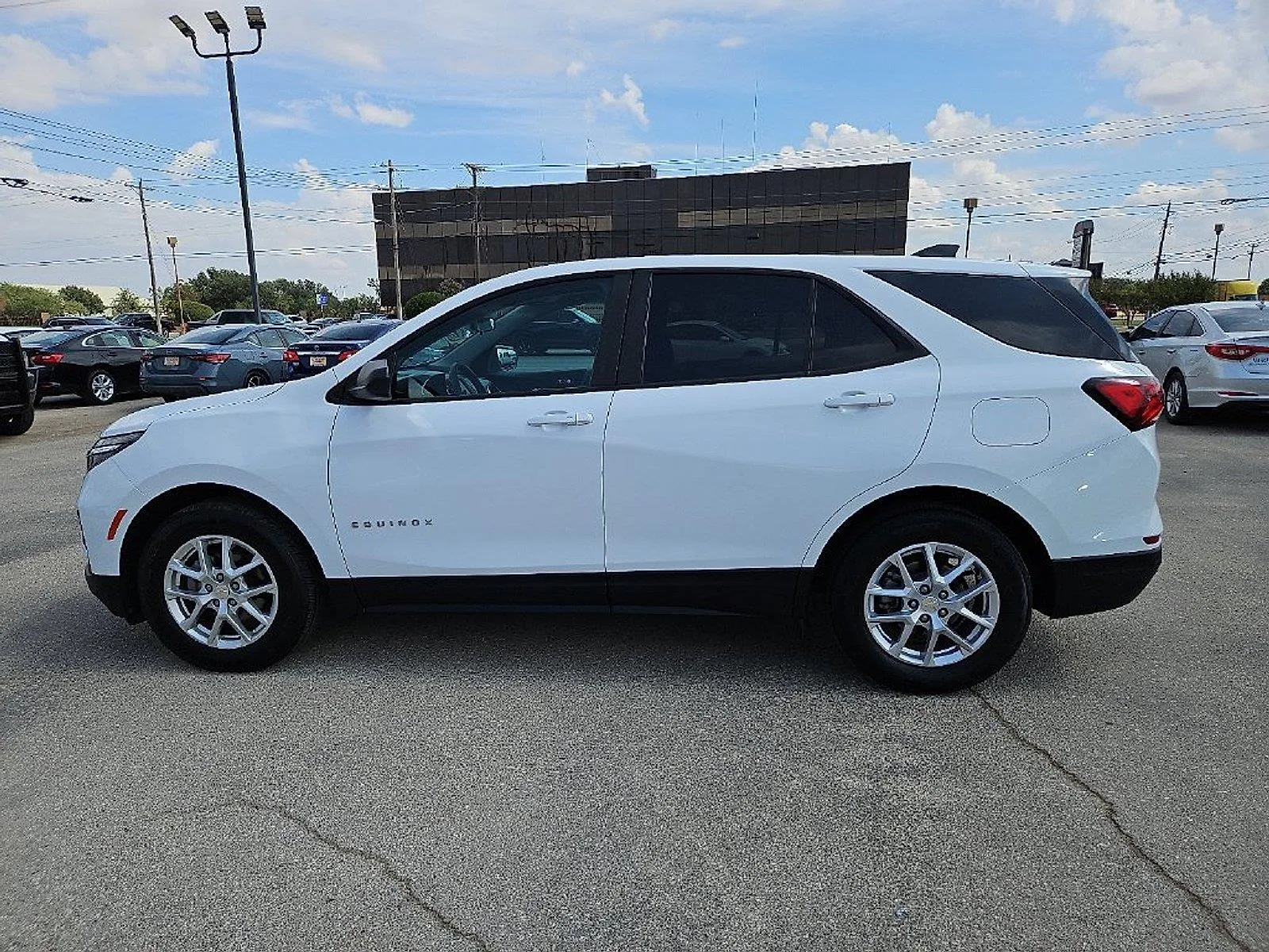 Chevrolet Equinox photo 3