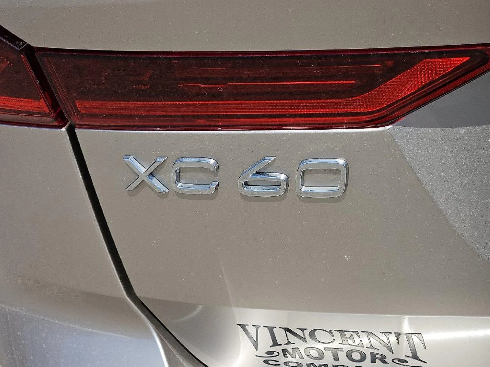 Volvo XC60 photo 14