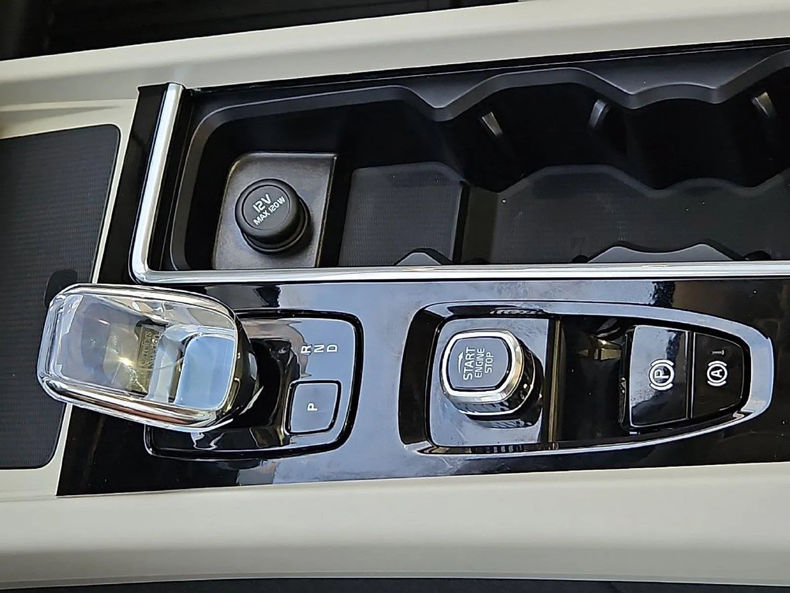 Volvo XC60 photo 26