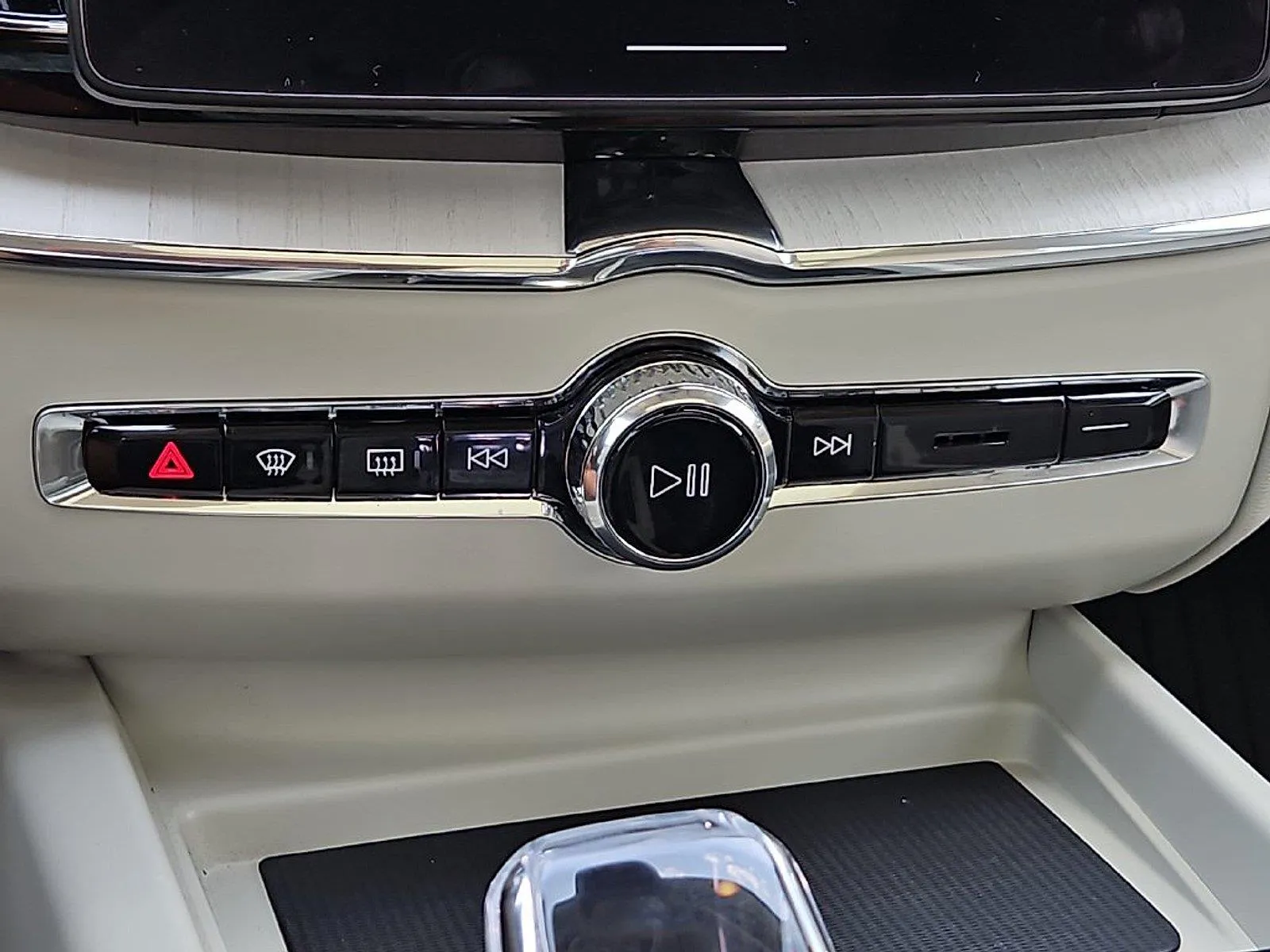 Volvo XC60 photo 27