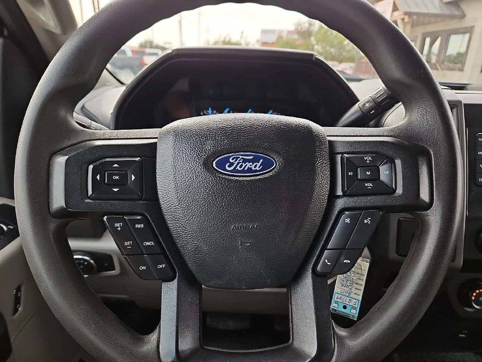 Ford F-350 photo 30