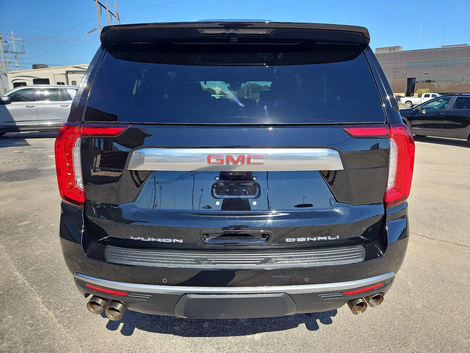 GMC Yukon XL photo 6