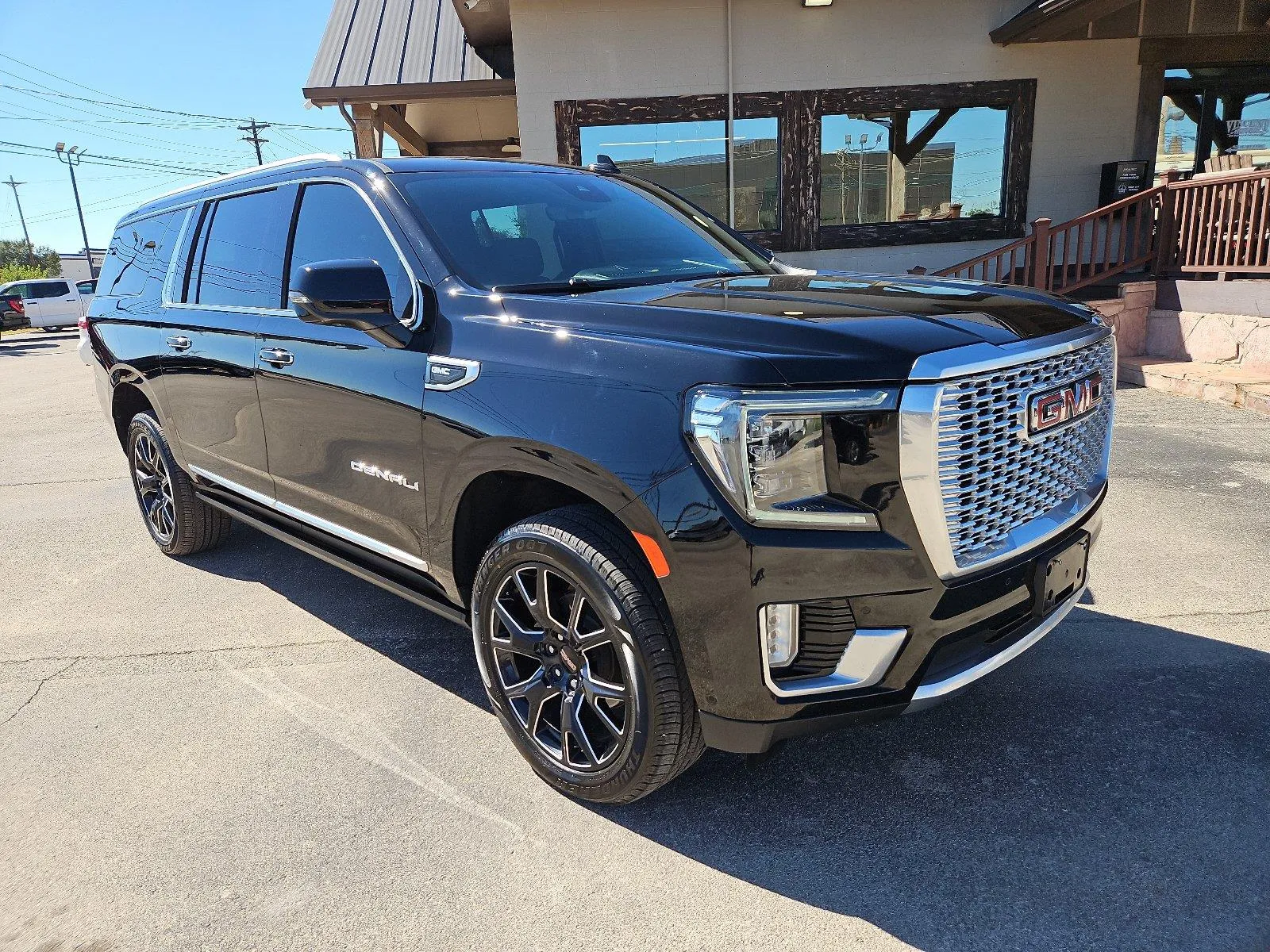 GMC Yukon XL photo 10