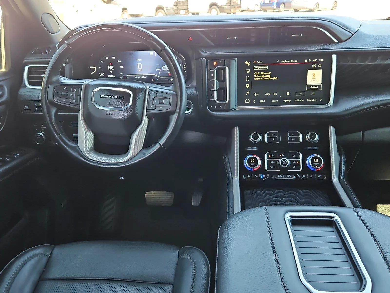 GMC Yukon XL photo 17