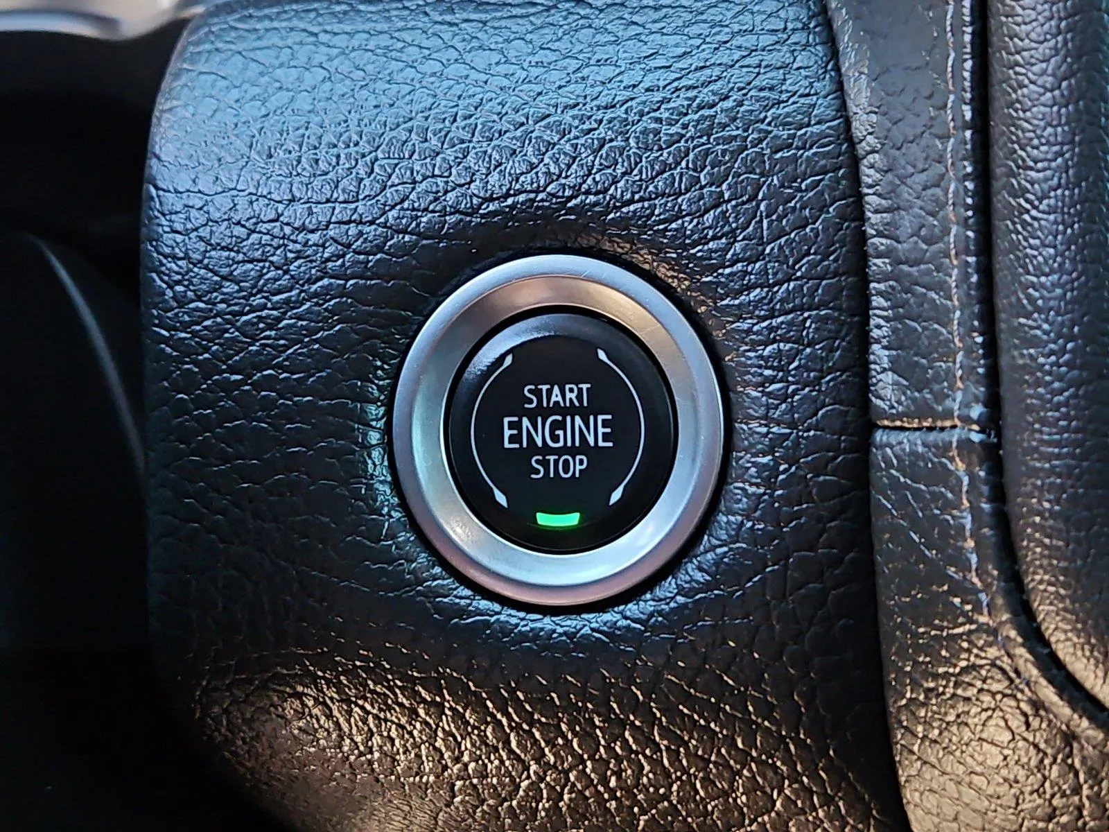 GMC Yukon XL photo 24