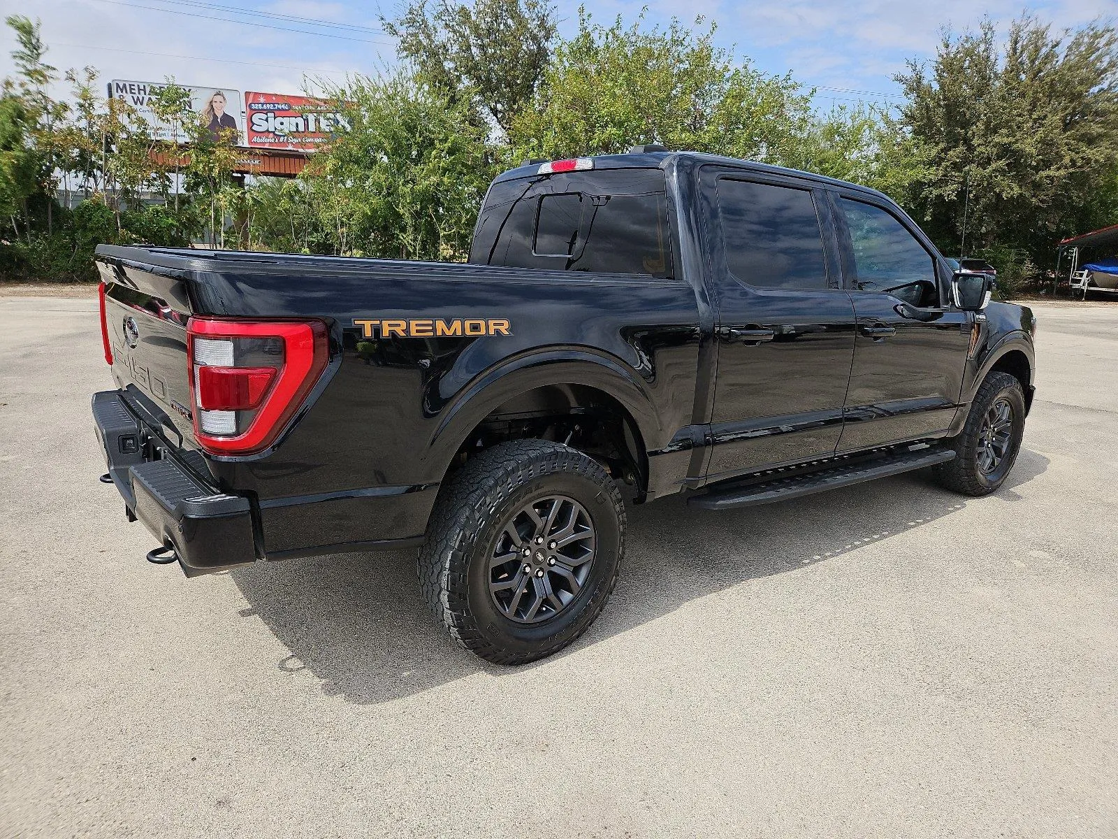 Ford F-150 photo 8