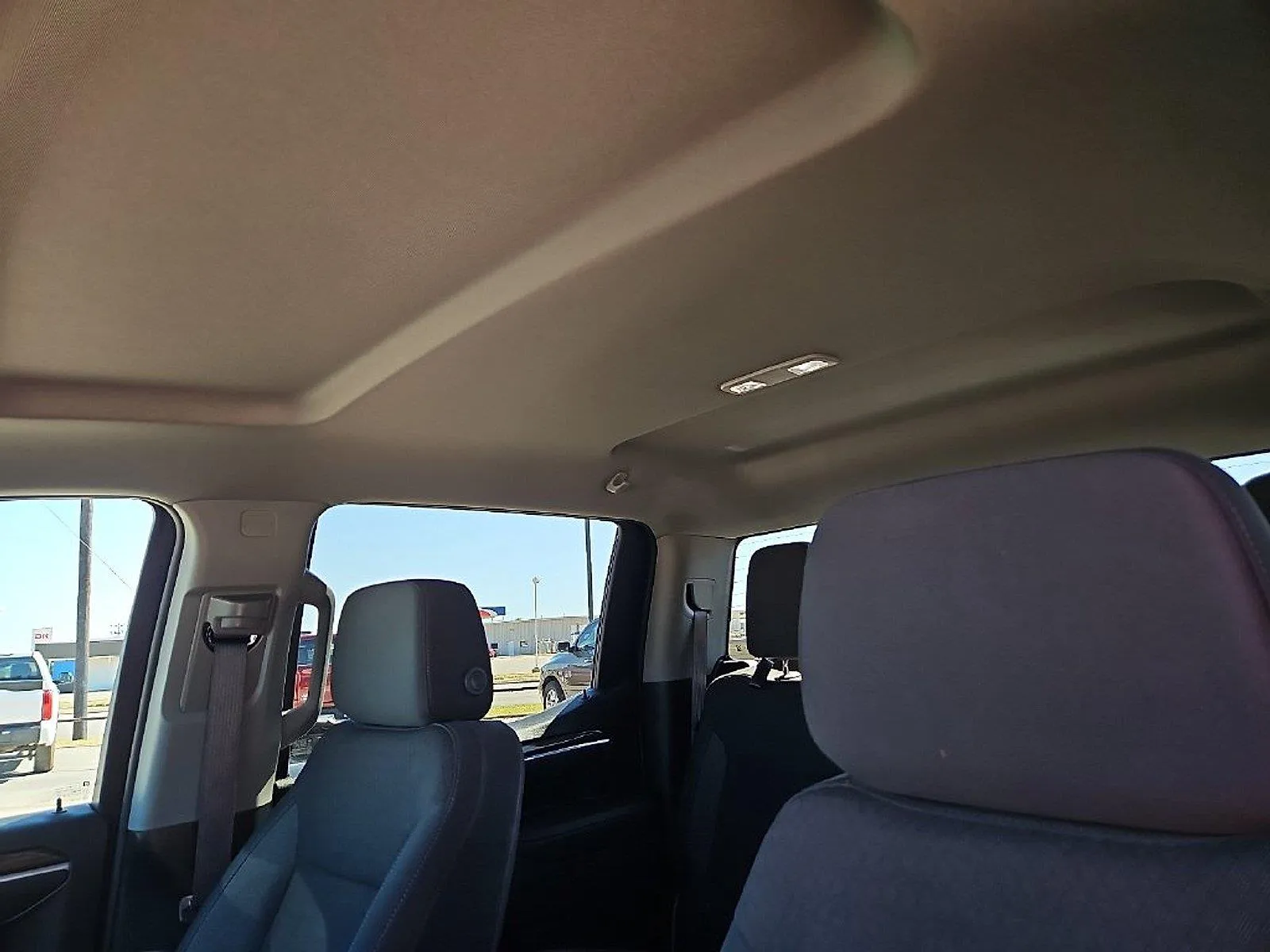 Chevrolet Silverado photo 21