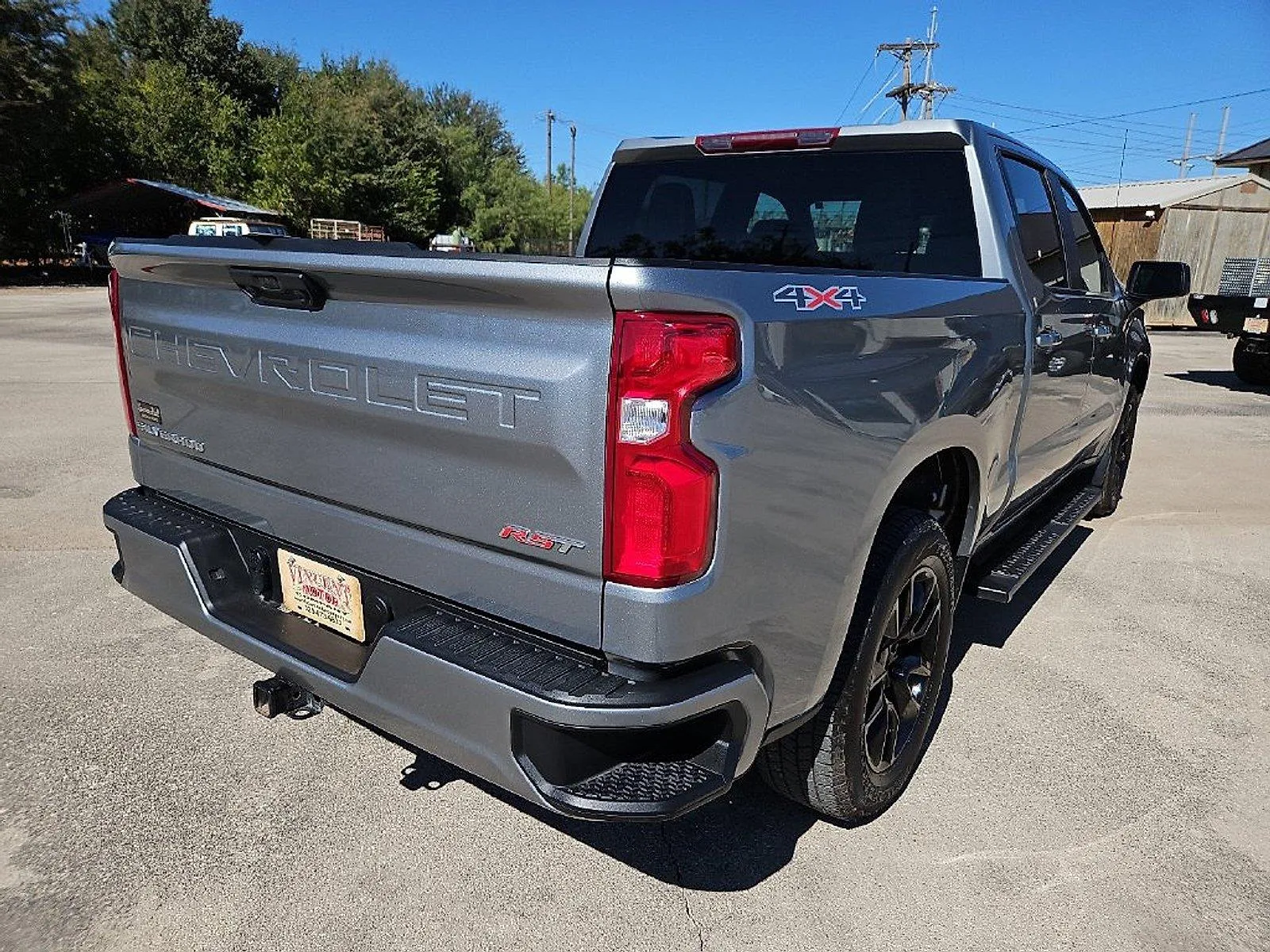 Chevrolet Silverado photo 7