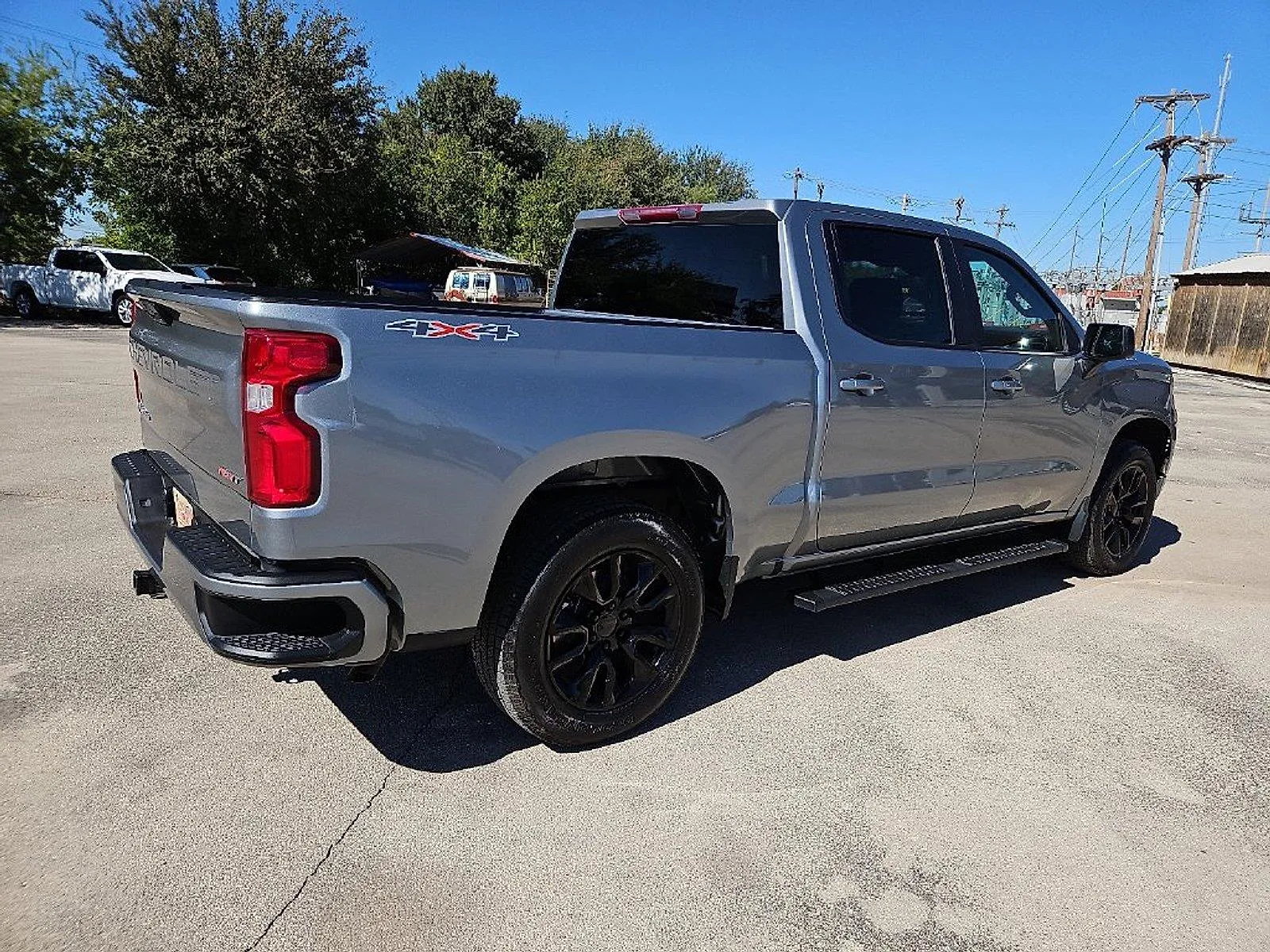 Chevrolet Silverado photo 8