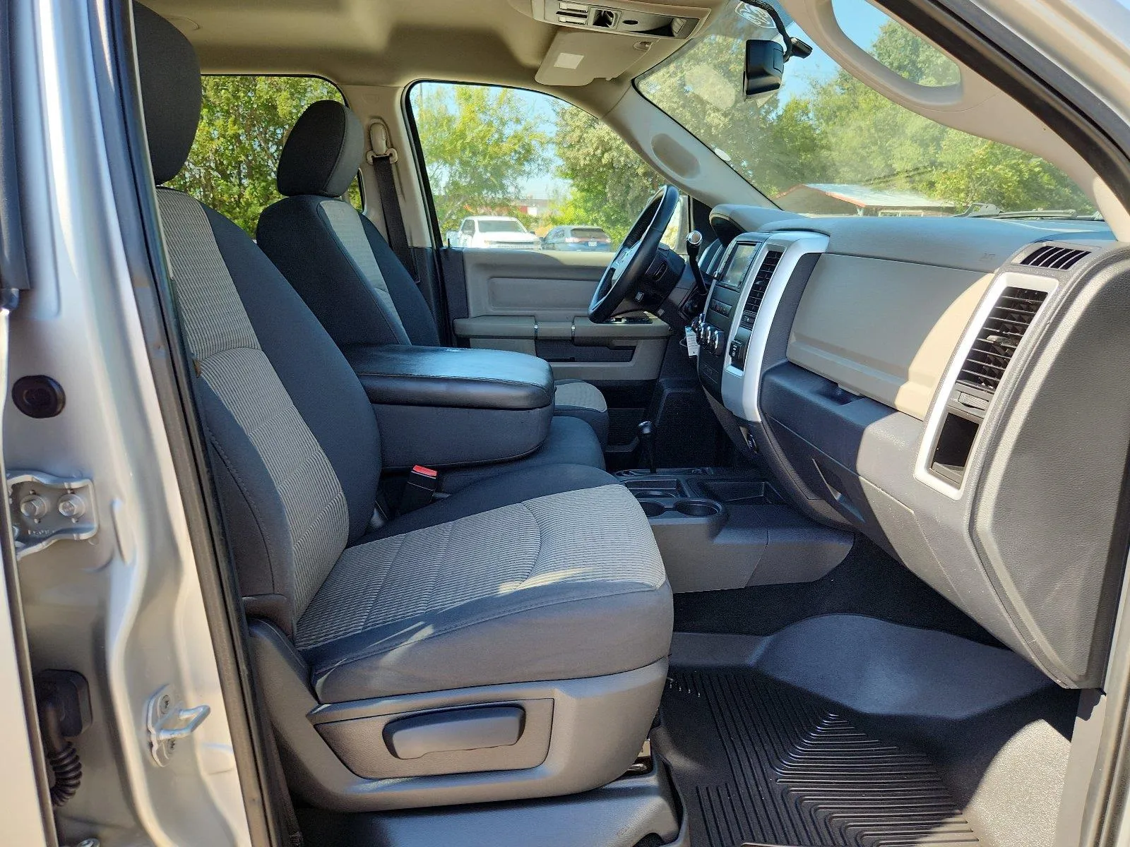 Ram 2500 photo 12