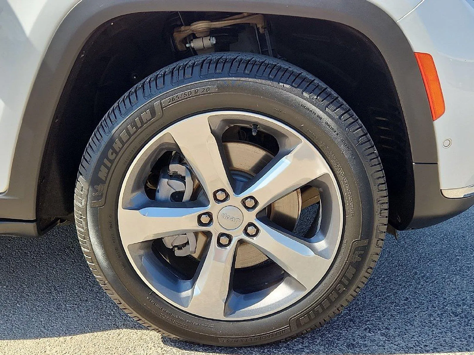 Jeep Grand Cherokee L photo 8