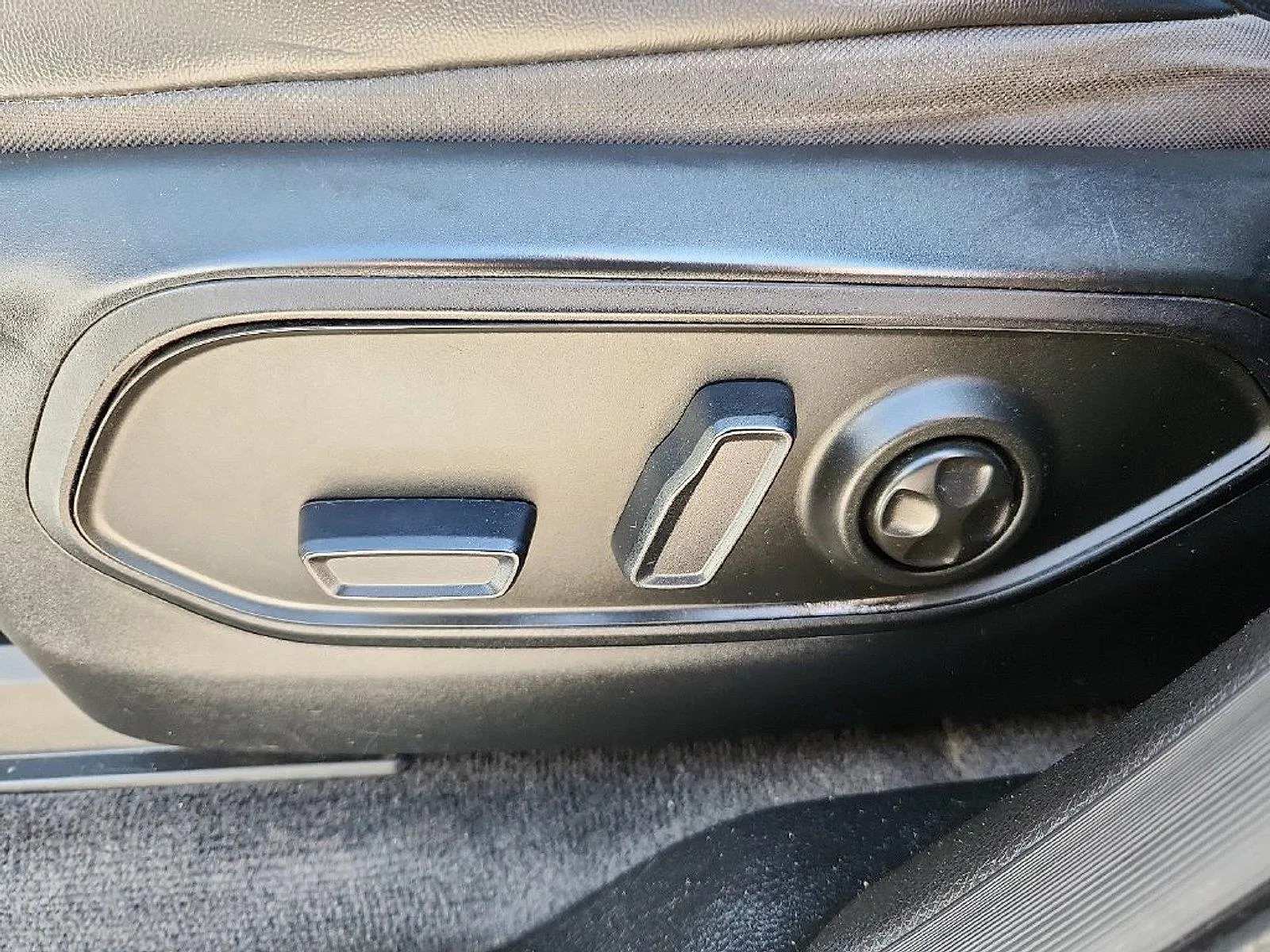 Jeep Grand Cherokee L photo 18