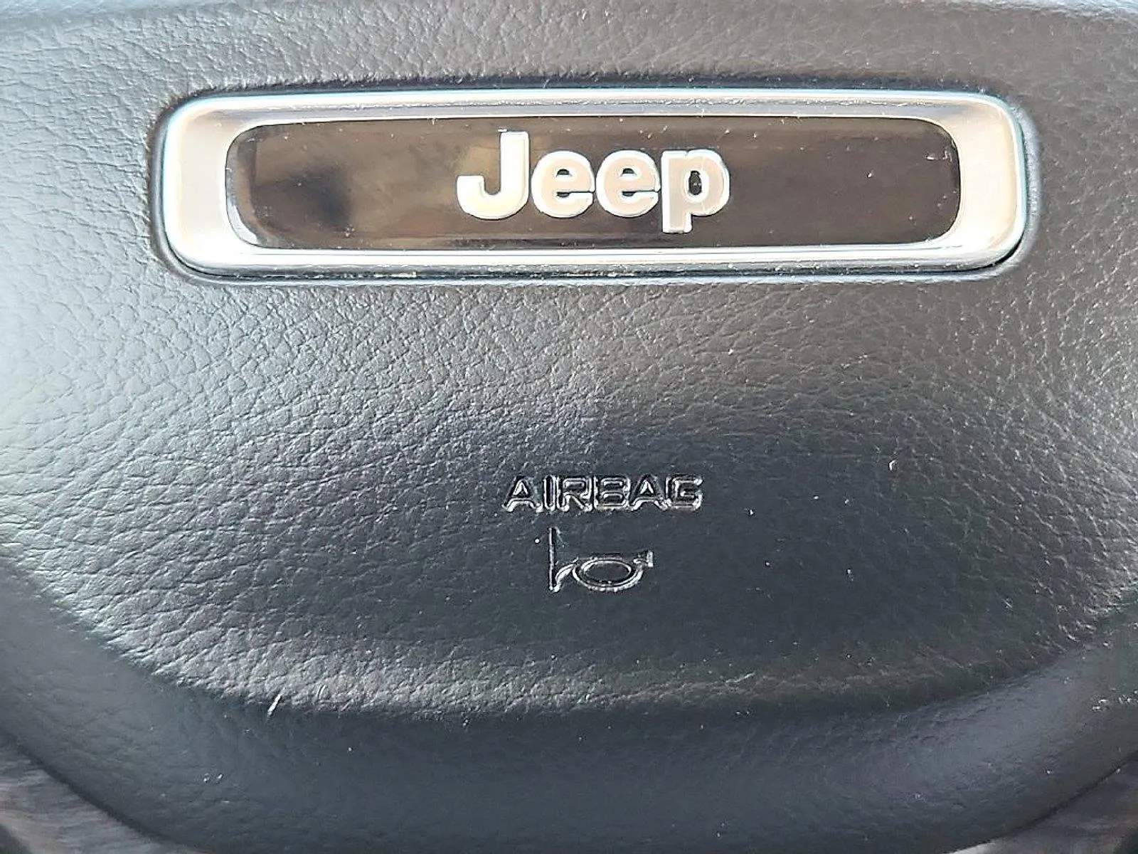 Jeep Grand Cherokee L photo 28
