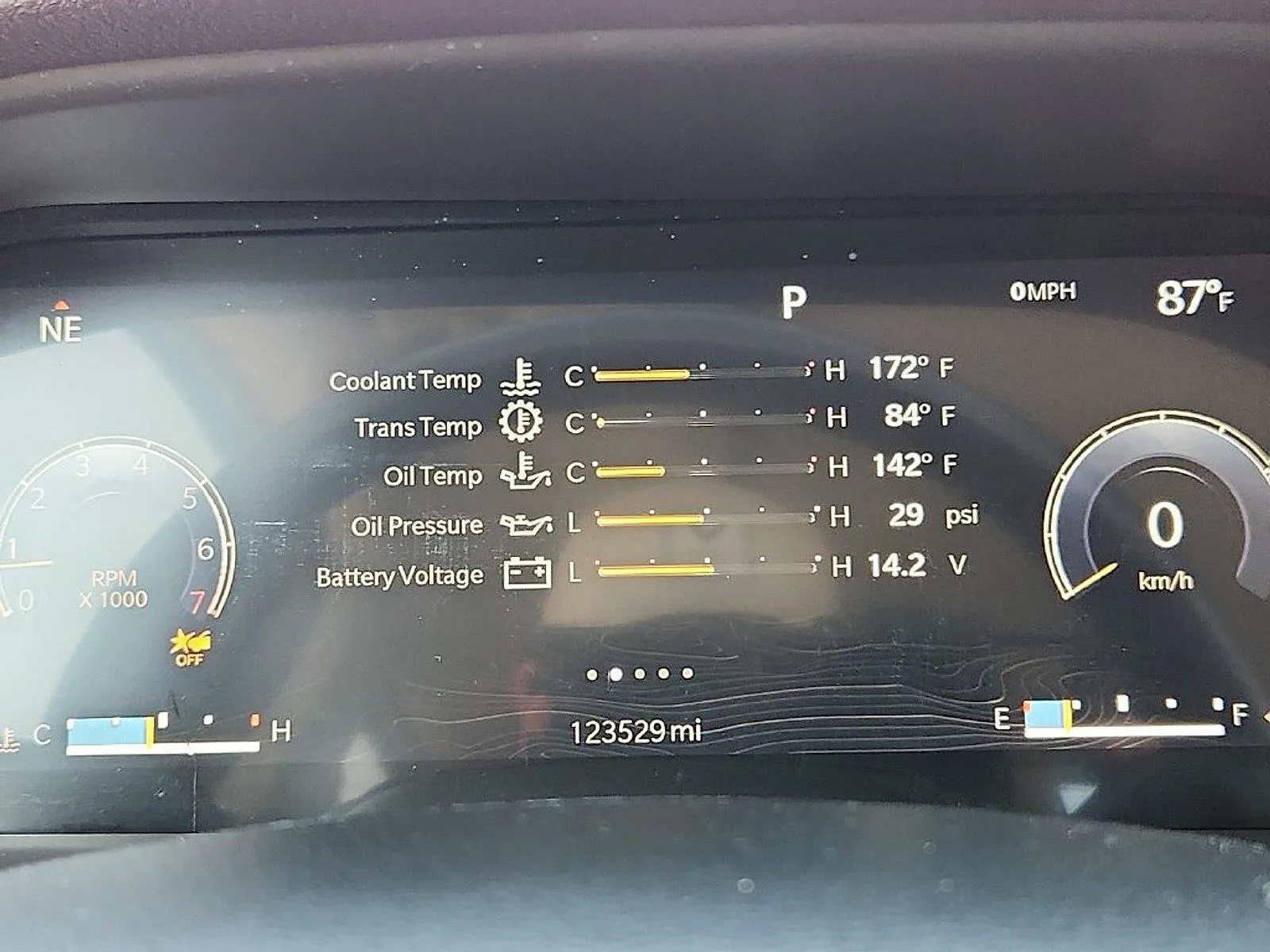 Jeep Grand Cherokee L photo 30