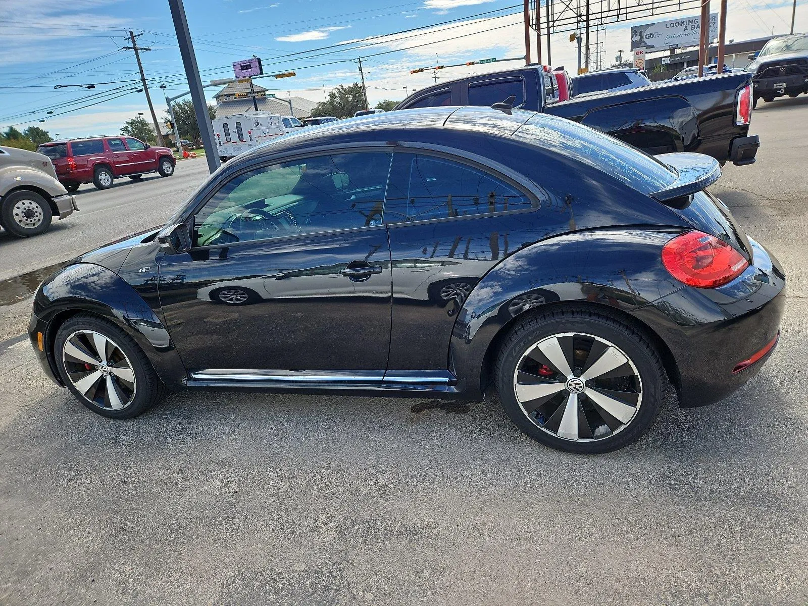 Volkswagen Beetle photo 3