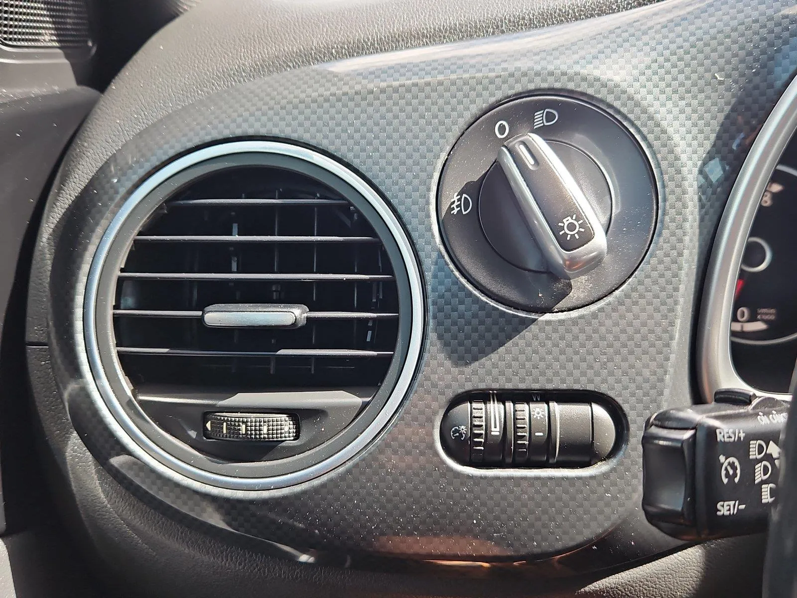 Volkswagen Beetle photo 21