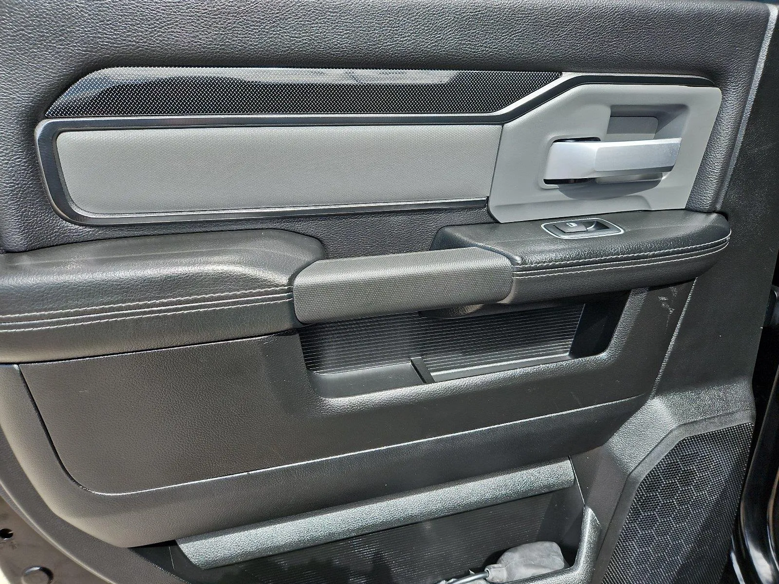 Ram 2500 photo 17