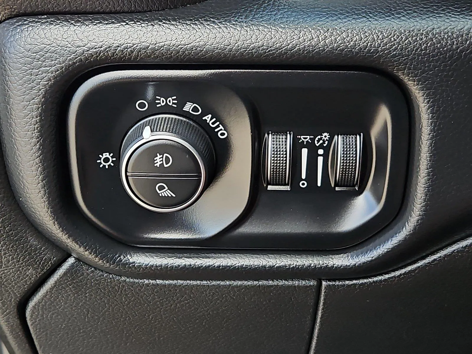Ram 2500 photo 24