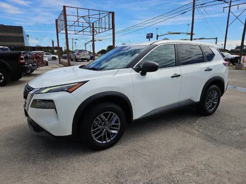 Photos of 2022 Nissan Rogue S for sale in Abilene, TX at Vincent Motor Company