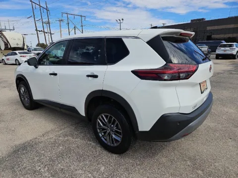 More photos of 2022 Nissan Rogue S at Vincent Motor Company, TX
