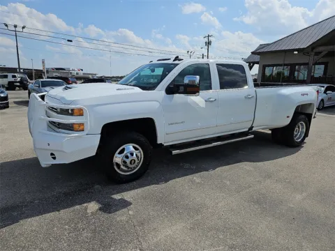 Photos of 2018 Chevrolet Silverado 3500HD LTZ for sale in Abilene, TX at Vincent Motor Company