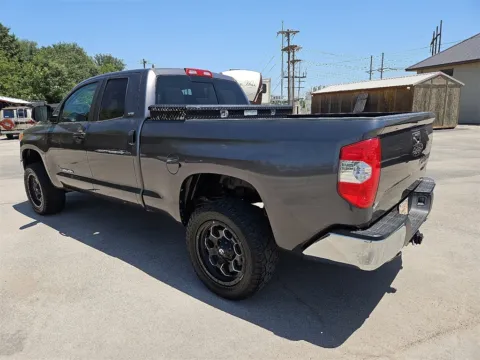 More photos of 2017 Toyota Tundra SR5 at Vincent Motor Company, TX