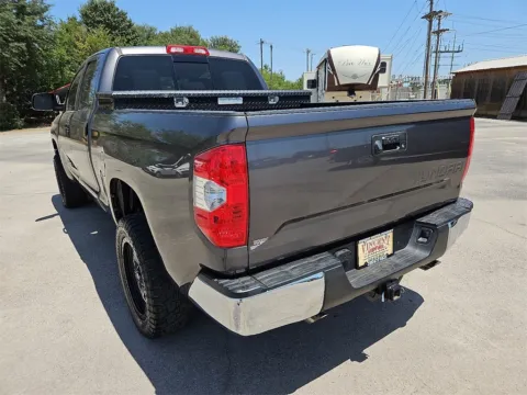 More photos of 2017 Toyota Tundra SR5 at Vincent Motor Company, TX