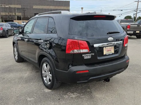 More photos of 2012 Kia Sorento EX at Vincent Motor Company, TX
