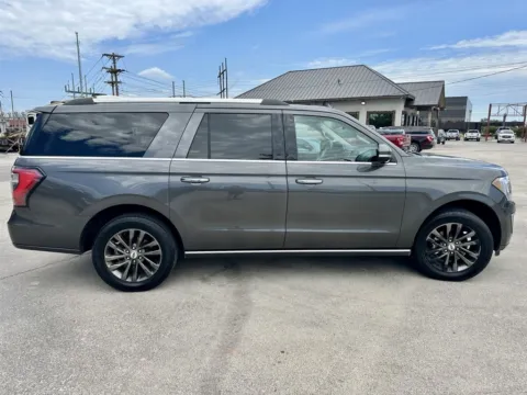 More photos of 2019 Ford Expedition Max Limited at Vincent Motor Company, TX