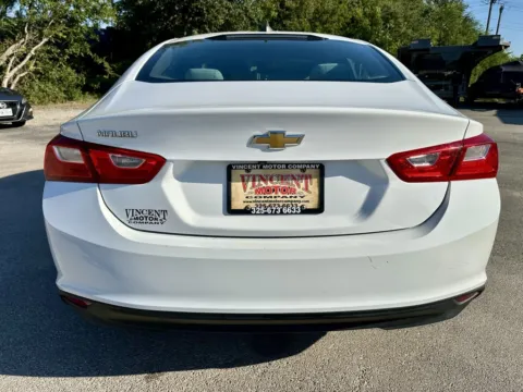 More photos of 2020 Chevrolet Malibu LS at Vincent Motor Company, TX