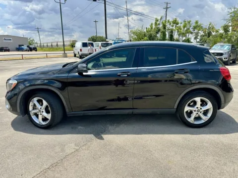 Photos of 2018 Mercedes-Benz GLA 250 for sale in Abilene, TX at Vincent Motor Company