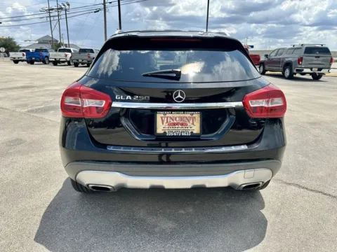 More photos of 2018 Mercedes-Benz GLA 250 at Vincent Motor Company, TX