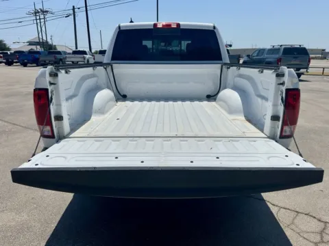 More photos of 2018 Ram 1500 Lone Star Silver at Vincent Motor Company, TX