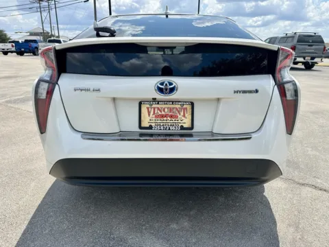 More photos of 2016 Toyota Prius Four at Vincent Motor Company, TX