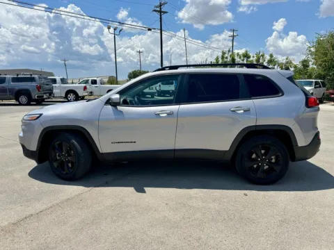 Photos of 2018 Jeep Cherokee Latitude for sale in Abilene, TX at Vincent Motor Company