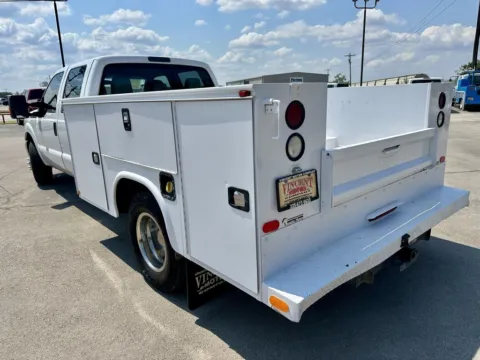 More photos of 2016 Ford F-350SD XL at Vincent Motor Company, TX