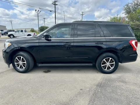 Photos of 2019 Ford Expedition XL for sale in Abilene, TX at Vincent Motor Company