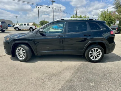 Photos of 2021 Jeep Cherokee Latitude for sale in Abilene, TX at Vincent Motor Company