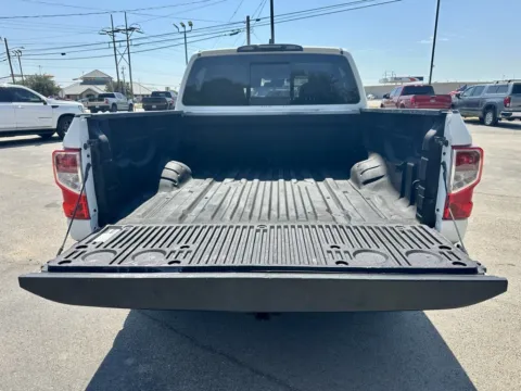 More photos of 2023 Nissan Titan S at Vincent Motor Company, TX