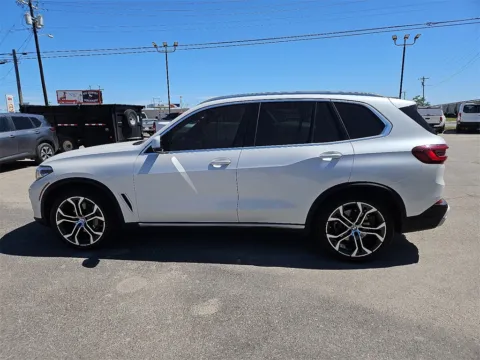 Another view of 2021 BMW X5 sDrive40i for sale in Abilene, TX at Vincent Motor Company