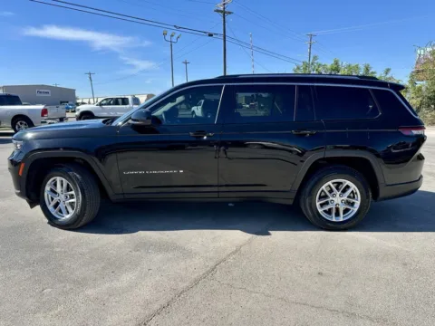 Photos of 2022 Jeep Grand Cherokee L Laredo for sale in Abilene, TX at Vincent Motor Company