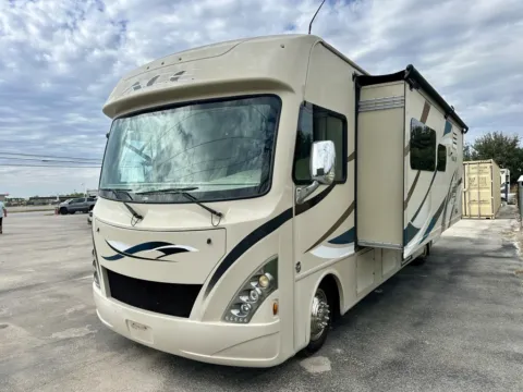 White 2017 Thor Motor Coach A.C.E. Series Evo 30.4 for sale in Abilene, TX