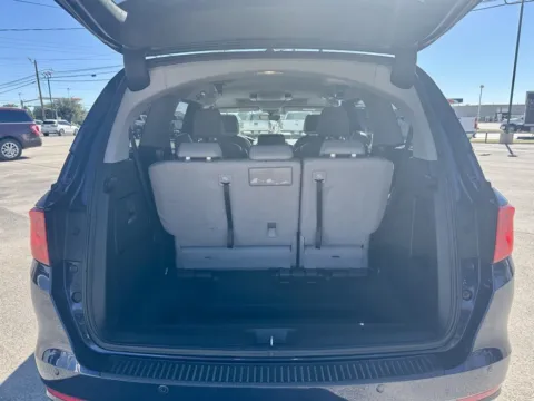 More photos of 2018 Honda Odyssey Elite at Vincent Motor Company, TX